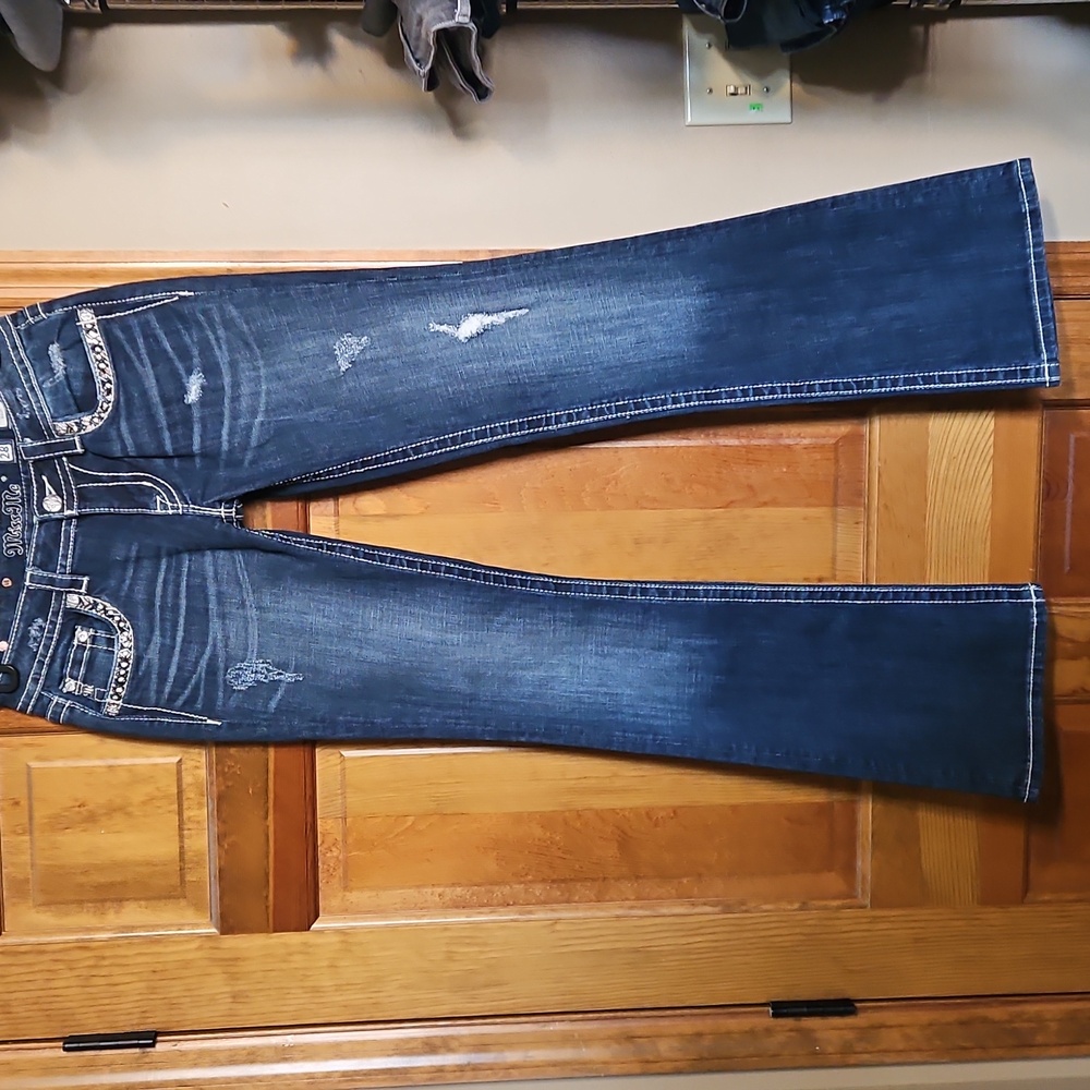 Miss Me Signature Boot Low-Rise Embellished Distressed Denim Jeans-NWOT - Picture 2 of 16